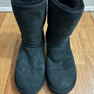 UGG Black Short Suede Shearling Boots